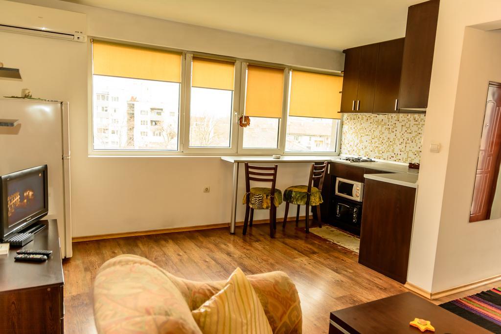 Apartment Leonardo Da Vinci Płowdiw Zewnętrze zdjęcie